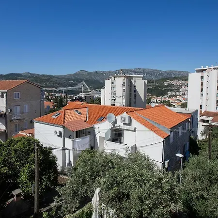 Apartment Oaza *